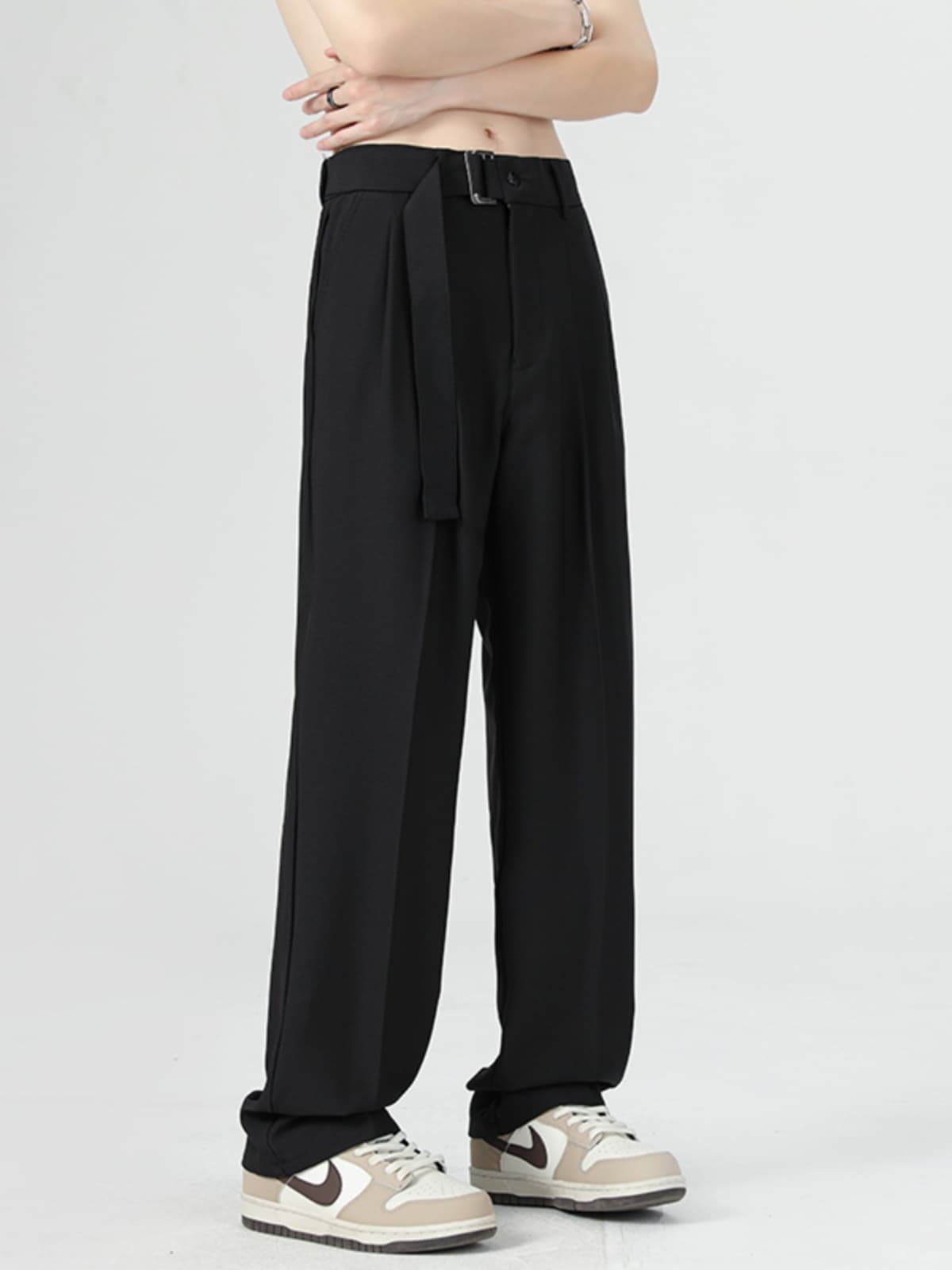 メンズ 黒 ファッション パンツ モダンベルト付きワイドストレートパンツ