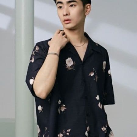 メンズ黒ファッション シャツ 優雅な花柄開襟半袖