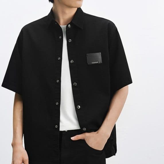 メンズ黒ファッション シャツ ポケット革タグ付き半袖