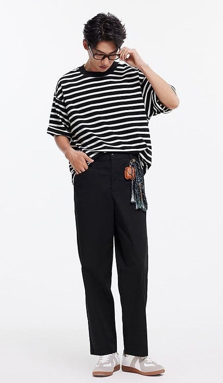 メンズ黒ファッション パンツ ゆったりシルエットストレートパンツ