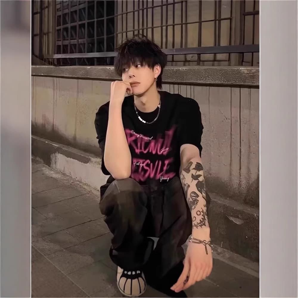 メンズ 黒 ファッション ストリート系グラフィティ半袖シャツ