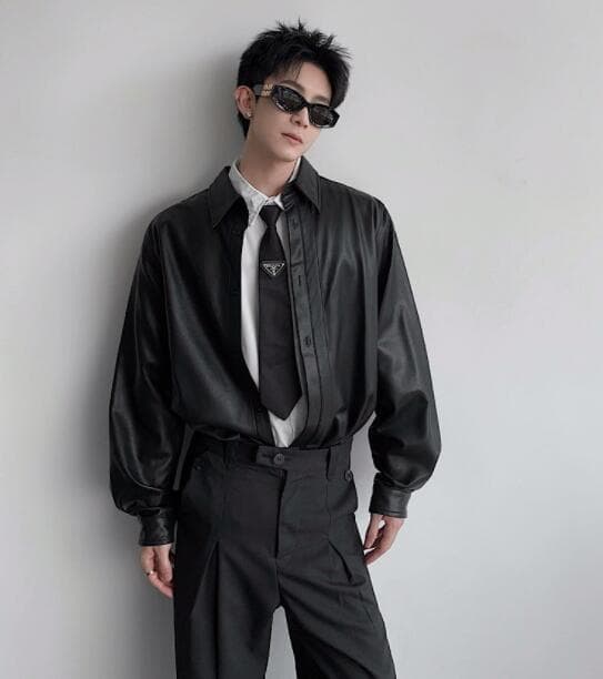 メンズ 黒 ファッション 黒合皮長袖シャツ 男性用カジュアルトップス